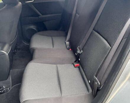 Серый Мазда 3, объемом двигателя 2 л и пробегом 90 тыс. км за 8300 $, фото 10 на Automoto.ua