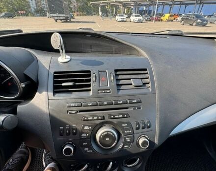 Сірий Мазда 3, об'ємом двигуна 2 л та пробігом 195 тис. км за 7150 $, фото 14 на Automoto.ua