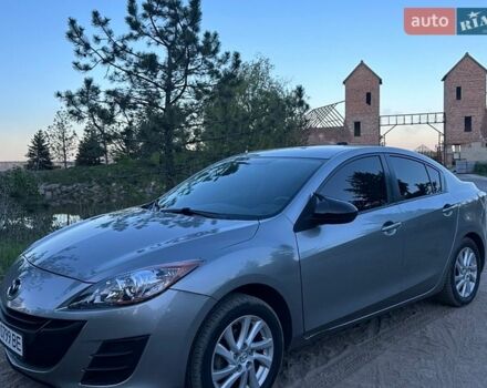 Серый Мазда 3, объемом двигателя 2 л и пробегом 152 тыс. км за 7500 $, фото 1 на Automoto.ua