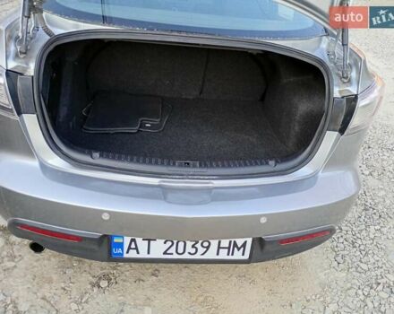 Серый Мазда 3, объемом двигателя 2 л и пробегом 181 тыс. км за 7700 $, фото 18 на Automoto.ua