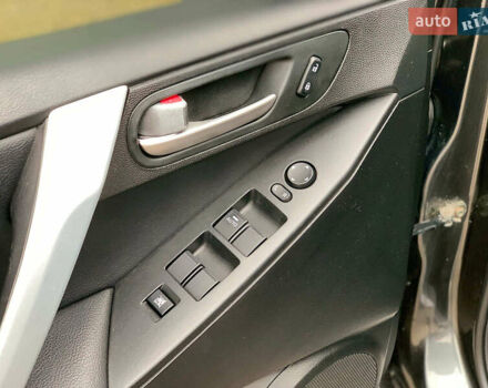 Серый Мазда 3, объемом двигателя 2 л и пробегом 254 тыс. км за 7990 $, фото 20 на Automoto.ua