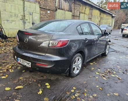 Сірий Мазда 3, об'ємом двигуна 1.6 л та пробігом 134 тис. км за 3800 $, фото 5 на Automoto.ua
