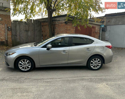 Серый Мазда 3, объемом двигателя 2 л и пробегом 182 тыс. км за 9000 $, фото 2 на Automoto.ua