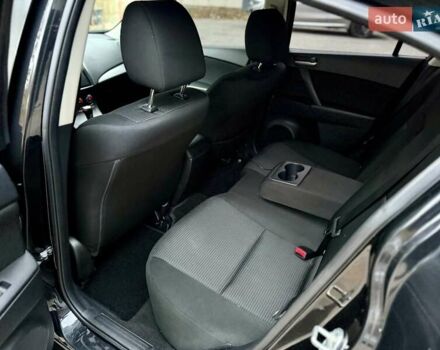 Серый Мазда 3, объемом двигателя 2 л и пробегом 158 тыс. км за 7999 $, фото 25 на Automoto.ua