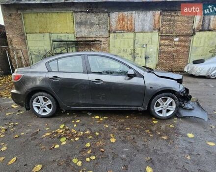 Сірий Мазда 3, об'ємом двигуна 1.6 л та пробігом 134 тис. км за 3800 $, фото 9 на Automoto.ua