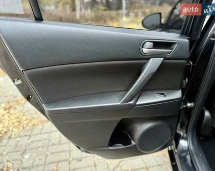 Серый Мазда 3, объемом двигателя 2 л и пробегом 158 тыс. км за 7999 $, фото 24 на Automoto.ua