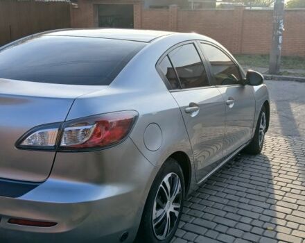 Серый Мазда 3, объемом двигателя 2 л и пробегом 225 тыс. км за 7200 $, фото 3 на Automoto.ua