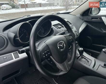 Серый Мазда 3, объемом двигателя 2 л и пробегом 111 тыс. км за 8800 $, фото 9 на Automoto.ua