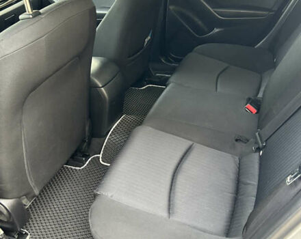 Серый Мазда 3, объемом двигателя 2 л и пробегом 182 тыс. км за 9000 $, фото 10 на Automoto.ua