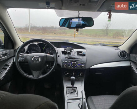 Серый Мазда 3, объемом двигателя 2 л и пробегом 200 тыс. км за 6999 $, фото 13 на Automoto.ua