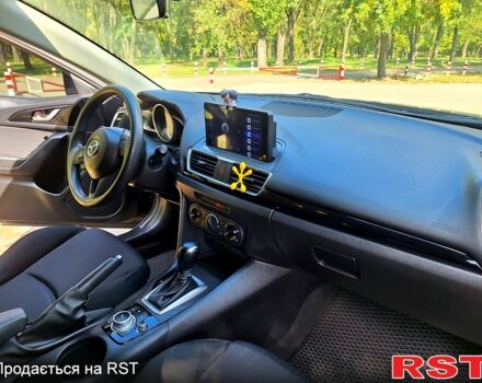 Серый Мазда 3, объемом двигателя 2 л и пробегом 172 тыс. км за 9500 $, фото 4 на Automoto.ua