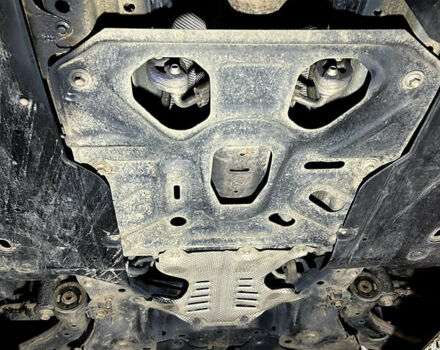 Серый Мазда 3, объемом двигателя 2 л и пробегом 182 тыс. км за 9000 $, фото 19 на Automoto.ua