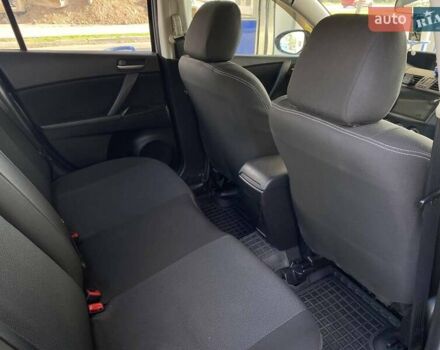 Серый Мазда 3, объемом двигателя 2 л и пробегом 219 тыс. км за 8800 $, фото 17 на Automoto.ua