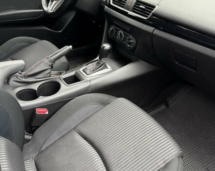 Серый Мазда 3, объемом двигателя 1.6 л и пробегом 126 тыс. км за 8900 $, фото 2 на Automoto.ua