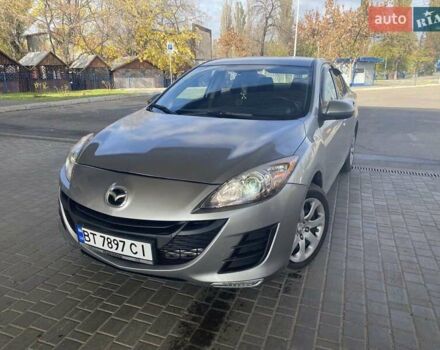 Серый Мазда 3, объемом двигателя 2 л и пробегом 219 тыс. км за 8800 $, фото 1 на Automoto.ua