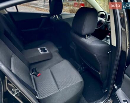 Серый Мазда 3, объемом двигателя 2 л и пробегом 158 тыс. км за 7999 $, фото 23 на Automoto.ua