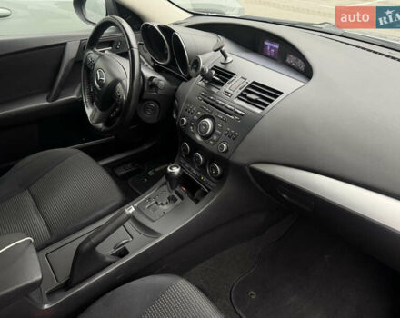 Мазда 3 2013 в Киеве на Automoto.ua Серый Мазда 3, объемом двигателя 2 л и пробегом 240 тыс. км за 9000 $, фото 15 на Automoto.ua