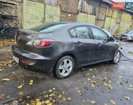 Сірий Мазда 3, об'ємом двигуна 1.6 л та пробігом 134 тис. км за 3800 $, фото 8 на Automoto.ua