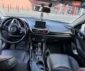 Серый Мазда 3, объемом двигателя 2 л и пробегом 213 тыс. км за 12500 $, фото 14 на Automoto.ua