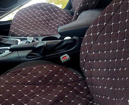 Серый Мазда 3, объемом двигателя 2 л и пробегом 181 тыс. км за 9500 $, фото 7 на Automoto.ua