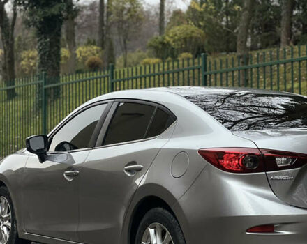 Серый Мазда 3, объемом двигателя 2 л и пробегом 201 тыс. км за 10650 $, фото 5 на Automoto.ua