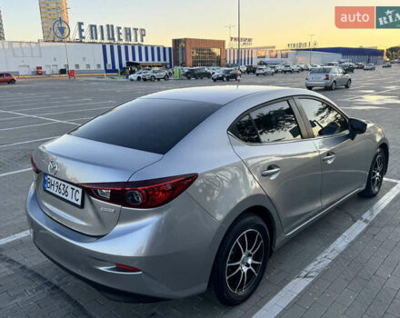 Серый Мазда 3, объемом двигателя 2 л и пробегом 200 тыс. км за 11000 $, фото 1 на Automoto.ua