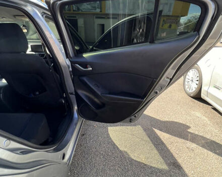 Серый Мазда 3, объемом двигателя 2 л и пробегом 160 тыс. км за 12500 $, фото 15 на Automoto.ua