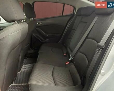 Сірий Мазда 3, об'ємом двигуна 2 л та пробігом 220 тис. км за 9800 $, фото 5 на Automoto.ua
