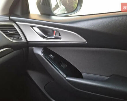 Серый Мазда 3, объемом двигателя 2 л и пробегом 141 тыс. км за 10700 $, фото 14 на Automoto.ua