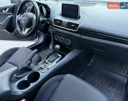 Серый Мазда 3, объемом двигателя 2 л и пробегом 186 тыс. км за 13000 $, фото 11 на Automoto.ua