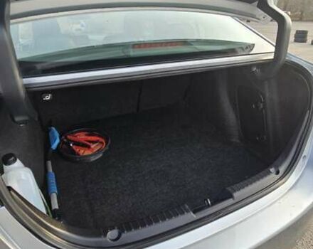 Сірий Мазда 3, об'ємом двигуна 2 л та пробігом 118 тис. км за 13300 $, фото 8 на Automoto.ua