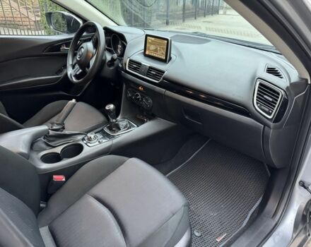 Серый Мазда 3, объемом двигателя 2 л и пробегом 183 тыс. км за 7800 $, фото 13 на Automoto.ua