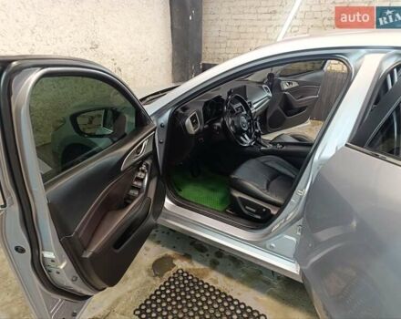 Сірий Мазда 3, об'ємом двигуна 2 л та пробігом 166 тис. км за 12500 $, фото 4 на Automoto.ua