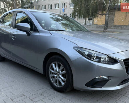 Серый Мазда 3, объемом двигателя 2 л и пробегом 186 тыс. км за 13000 $, фото 2 на Automoto.ua