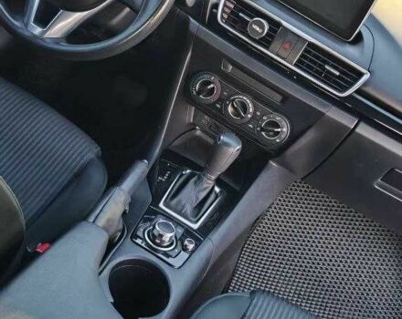 Серый Мазда 3, объемом двигателя 2 л и пробегом 178 тыс. км за 11000 $, фото 7 на Automoto.ua