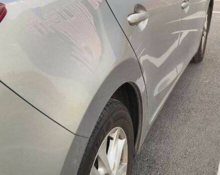 Серый Мазда 3, объемом двигателя 2 л и пробегом 178 тыс. км за 11000 $, фото 12 на Automoto.ua