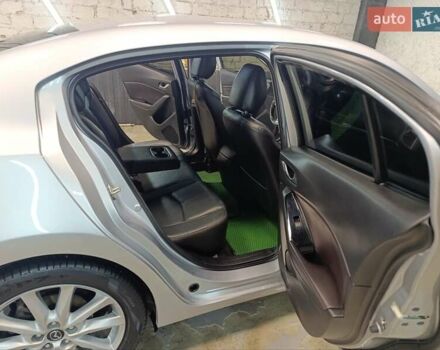 Сірий Мазда 3, об'ємом двигуна 2 л та пробігом 166 тис. км за 12500 $, фото 5 на Automoto.ua