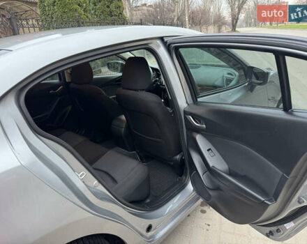 Серый Мазда 3, объемом двигателя 2 л и пробегом 184 тыс. км за 7800 $, фото 18 на Automoto.ua