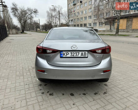 Серый Мазда 3, объемом двигателя 2 л и пробегом 184 тыс. км за 7800 $, фото 5 на Automoto.ua