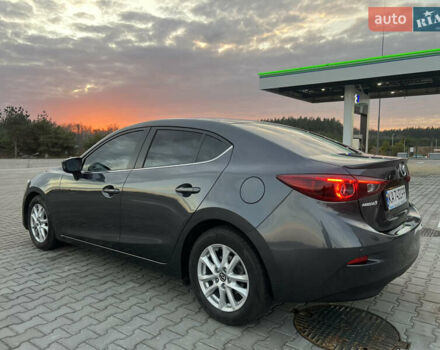 Серый Мазда 3, объемом двигателя 1.5 л и пробегом 96 тыс. км за 15900 $, фото 4 на Automoto.ua