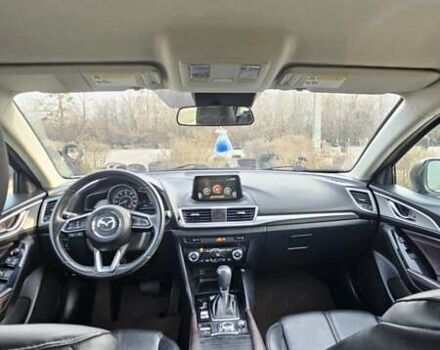 Сірий Мазда 3, об'ємом двигуна 2 л та пробігом 118 тис. км за 13300 $, фото 5 на Automoto.ua