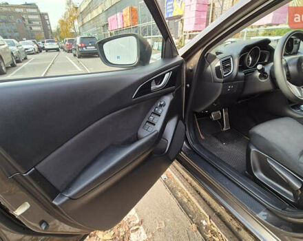 Серый Мазда 3, объемом двигателя 2 л и пробегом 171 тыс. км за 11800 $, фото 13 на Automoto.ua