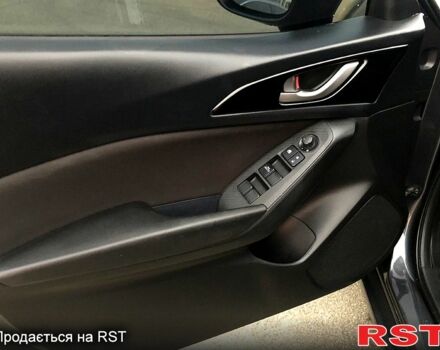 Серый Мазда 3, объемом двигателя 2 л и пробегом 131 тыс. км за 10500 $, фото 6 на Automoto.ua