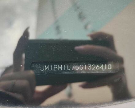 Серый Мазда 3, объемом двигателя 2 л и пробегом 178 тыс. км за 11000 $, фото 6 на Automoto.ua