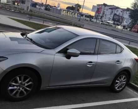 Серый Мазда 3, объемом двигателя 2 л и пробегом 180 тыс. км за 11000 $, фото 2 на Automoto.ua