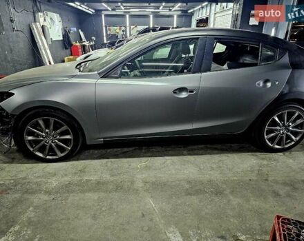 Серый Мазда 3, объемом двигателя 2.5 л и пробегом 128 тыс. км за 12500 $, фото 14 на Automoto.ua