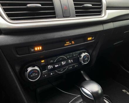 Серый Мазда 3, объемом двигателя 2.5 л и пробегом 120 тыс. км за 12499 $, фото 19 на Automoto.ua