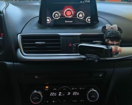 Сірий Мазда 3, об'ємом двигуна 2 л та пробігом 144 тис. км за 12900 $, фото 22 на Automoto.ua