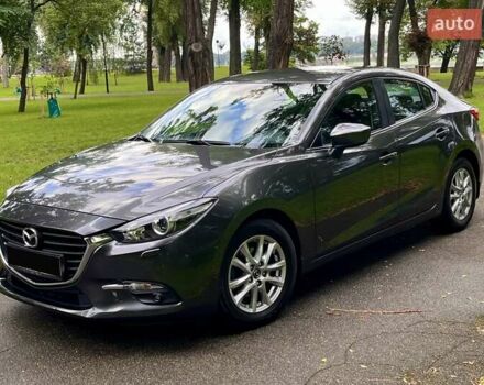 Серый Мазда 3, объемом двигателя 1.5 л и пробегом 50 тыс. км за 17500 $, фото 1 на Automoto.ua