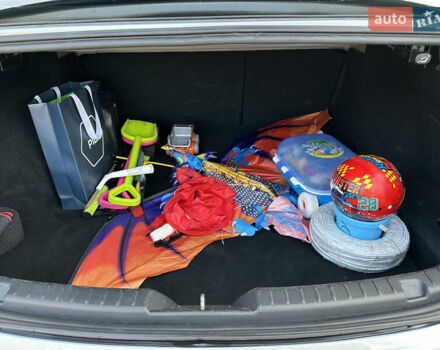 Серый Мазда 3, объемом двигателя 2.49 л и пробегом 56 тыс. км за 16200 $, фото 11 на Automoto.ua